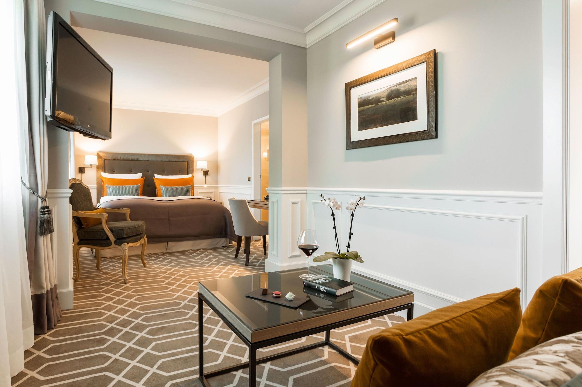 Althoff Hotel Fuerstenhof Целле Экстерьер фото Suite