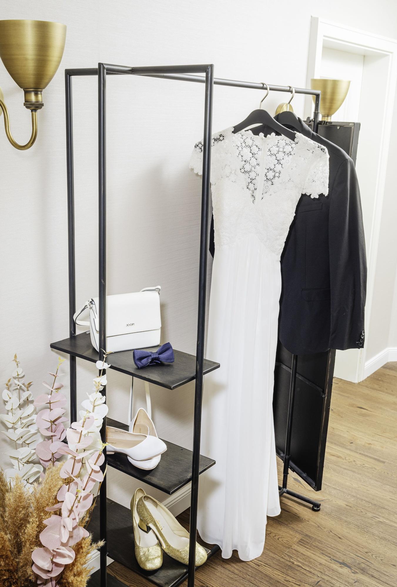 Althoff Hotel Fuerstenhof Целле Экстерьер фото A coat rack