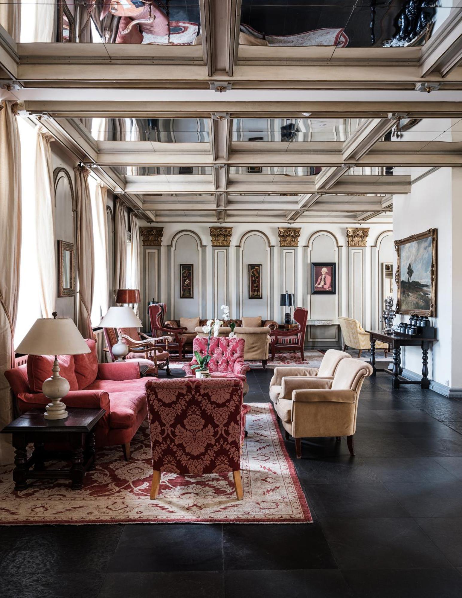 Althoff Hotel Fuerstenhof Целле Экстерьер фото The interior of the hotel