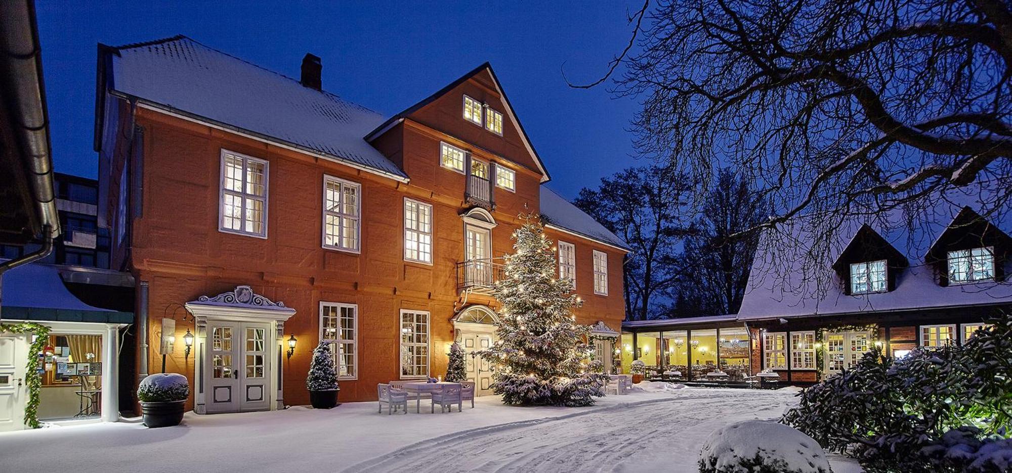 Althoff Hotel Fuerstenhof Целле Экстерьер фото The main building of the hotel